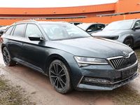 Gebraucht Skoda Superb LAURIN & KLEMENT 150 PS (110 kW) 2020 Quartzgrau metallic Kombi