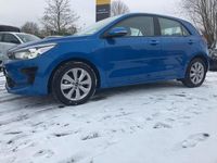 Gebraucht Kia Rio Vision 101 PS (74 kW) 2023 Blau Limousine