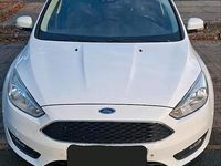 Gebraucht Ford Focus 125 PS (91 kW) 2016 Weiß Kombi