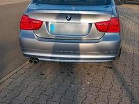 Gebraucht BMW 330 245 PS (180 kW) 2009 Blau Limousine