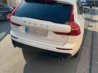 Gebraucht Volvo XC60 190 PS (139 kW) 2019 Weiß SUV