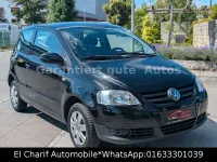Gebraucht VW Fox Basis 54 PS (39 kW) 2005 Schwarz Kleinwagen