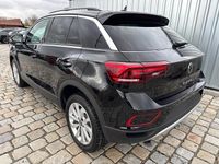 Neu VW T-Roc Style 150 PS (110 kW) 2026 Grenadillaschwarz metallic SUV