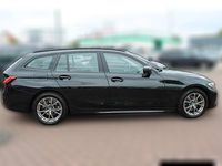 Gebraucht BMW 320 Advantage 190 PS (139 kW) 2020 Schwarz metallic Kombi
