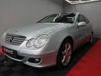 Gebraucht Mercedes C220 Sportline 150 PS (110 kW) 2006 Silber Coupé