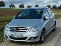Gebraucht Mercedes B160 75 PS (55 kW) 2011 Silber Van / Kleinbus