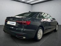 Używany Audi A4 150 KM (110 kW) 2024 Szary Sedan/Limuzyna