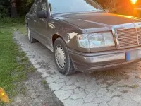 Gebraucht Mercedes E300 109 PS (80 kW) 1987 Limousine