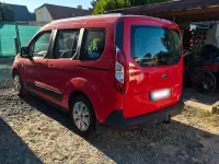 Gebraucht Ford Tourneo 101 PS (74 kW) 2015 Rot Van / Kleinbus