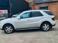 Gebraucht Mercedes ML320 224 PS (164 kW) 2008 Silber SUV