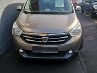 Gebraucht Dacia Lodgy 83 PS (61 kW) 2013 Gold Van / Kleinbus