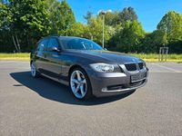 Gebraucht BMW 320 150 PS (110 kW) 2007 Grau Kombi