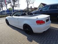 Gebraucht BMW 118 Cabriolet Efficient Dynamics 143 PS (105 kW) 2011 Weiß Cabrio