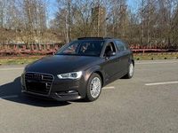 Gebraucht Audi A3 Comfort 150 PS (110 kW) 2015 Braun Limousine
