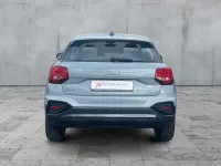 Neu Audi Q2 Advanced 150 PS (110 kW) 2026 Grau SUV