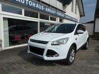 Gebraucht Ford Kuga Titanium 140 PS (102 kW) 2013 Weiß SUV
