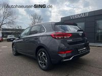 Neu Hyundai i30 140 PS (102 kW) 2025 Ecotronic grey Limousine