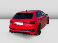 Gebraucht Audi RS3 Sportback Ambiente 400 PS (294 kW) 2023 Tangorot metallic Kleinwagen