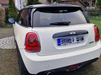Second-hand Mini Cooper 136 CP (100 kW) 2017 Alb Hatchback