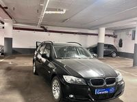 Gebraucht BMW 320 Exclusive 170 PS (125 kW) 2009 Schwarz Kombi