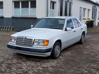 Gebraucht Mercedes E200 105 PS (77 kW) 1989 Weiss Limousine