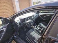 gebraucht Hyundai i30 i30blue Kombi 1.6 CRDi Classic Navigation