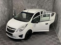 Gebraucht Chevrolet Spark 69 PS (50 kW) 2011 Weiß Kleinwagen