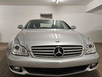 Gebraucht Mercedes CLS320 224 PS (164 kW) 2007 Silber Limousine