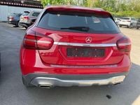 Gebraucht Mercedes GLA200 156 PS (114 kW) 2017 Rot SUV