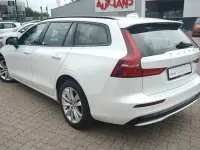 Gebraucht Volvo V60 Plus 197 PS (144 kW) 2023 Weiß Kombi