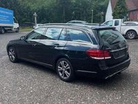 Gebraucht Mercedes E220 170 PS (125 kW) 2016 Obsidianschwarz  metalliclack Kombi