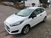 Gebraucht Ford Fiesta 60 PS (44 kW) 2013 Weiß Kleinwagen