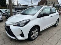 gebraucht Toyota Yaris Basis 2 HAND/8 FACH/AUX/SCHECKHEFT/EURO6