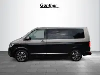 Gebraucht VW Multivan Generation Six 204 PS (150 kW) 2022 Mojave beige metallic/ deep bl Van / Kleinbus