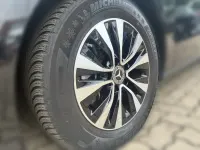 Gebraucht Mercedes B180 136 PS (100 kW) 2023 Schwarz Kleinwagen