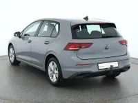 Gebraucht VW Golf VIII Style 131 PS (96 kW) 2024 Grau Limousine