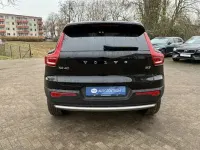 Neu Volvo XC40 Core 163 PS (119 kW) 2026 Schwarz SUV