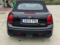 Gebraucht Mini John Cooper Works 178 PS (130 kW) 2021 Schwarz Kleinwagen