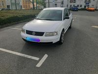 Gebraucht VW Passat 125 PS (91 kW) 1997 Weiß Limousine