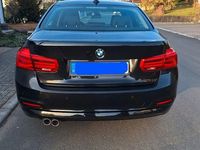 Gebraucht BMW 320 Advantage 190 PS (139 kW) 2018 Schwarz Limousine