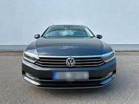 Gebraucht VW Passat Highline 190 PS (139 kW) 2017 Grau Kombi