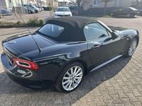 Gebraucht Fiat 124 Spider Lusso 140 PS (102 kW) 2017 Schwarz Cabrio