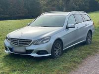 Gebraucht Mercedes E200 136 PS (100 kW) 2015 Blau Kombi