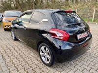 gebraucht Peugeot 208 Allure/ 1 Hand./ Scheckheftgepflegt