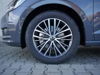 Neu VW Touran S 150 PS (110 kW) 2026 Delfingrau metallic Van / Kleinbus
