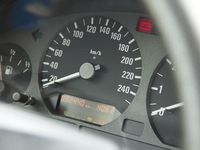 Gebraucht BMW 316 102 PS (75 kW) 1996 Rot Limousine