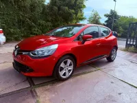 Gebraucht Renault Clio Luxe 120 PS (88 kW) 2015 Rot Limousine