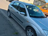 Second-hand Ford Focus 101 CP (74 kW) 2002 Argintiu Hatchback