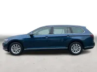 Usata VW Passat Elegance 150 CV (110 kW) 2023 Blu Station wagon