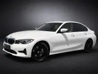 Gebraucht BMW 330e Advantage 252 PS (185 kW) 2020 Alpinweiss iii Limousine